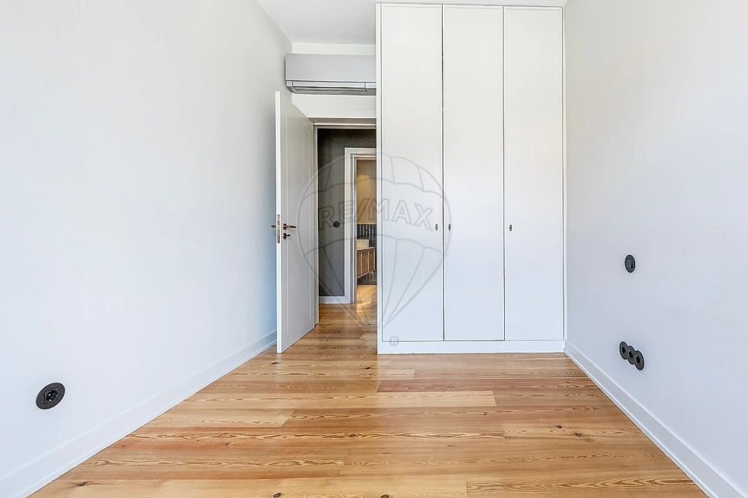 Apartamento T4 para Venda em Avenidas Novas Foto 35