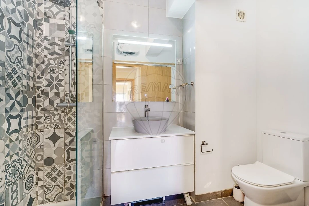 Apartamento T3 para Venda em Algueirão-Mem Martins Foto 17