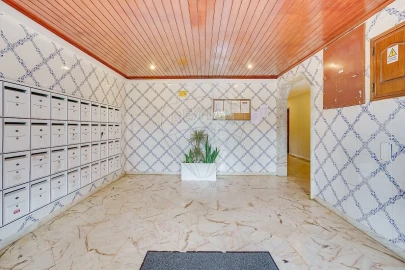 Apartamento T3 para Venda em Algueirão-Mem Martins