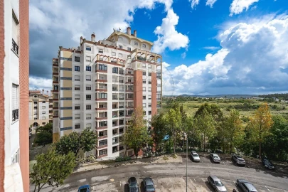 Apartamento T3 para Venda em Algueirão-Mem Martins