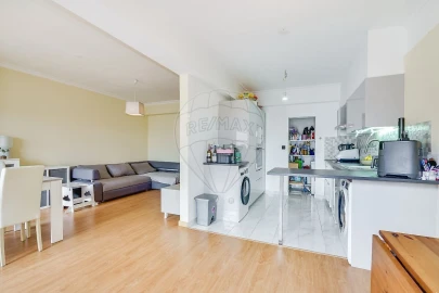 Apartamento T3 para Venda em Algueirão-Mem Martins