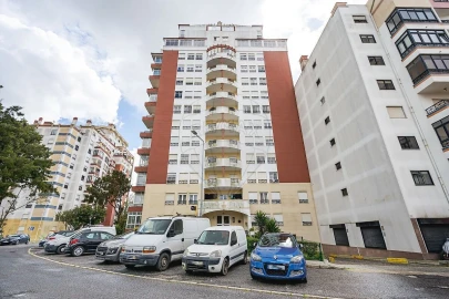Apartamento T3 para Venda em Algueirão-Mem Martins