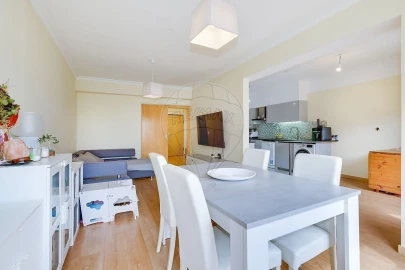 Apartamento T3 para Venda em Algueirão-Mem Martins