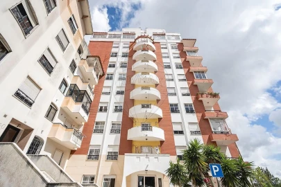 Apartamento T3 para Venda em Algueirão-Mem Martins