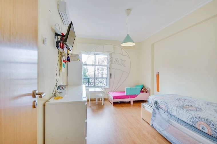 Apartamento T3 para Venda em Algueirão-Mem Martins Foto 21