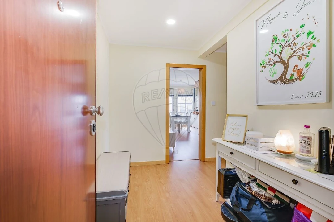 Apartamento T3 para Venda em Algueirão-Mem Martins Foto 9