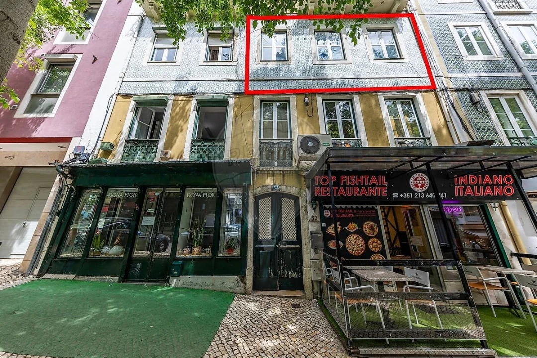 Apartamento T4 para Venda em Alcantara Foto 1