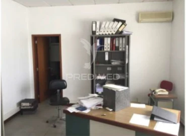Armazém para Venda em Cantanhede e Pocariça