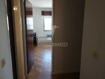 Apartamento T2 para Venda em Santa Maria do Castelo e Santiago e Santa Susana