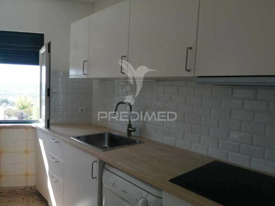 Apartamento T2 para Venda em Santa Maria do Castelo e Santiago e Santa Susana Foto 11