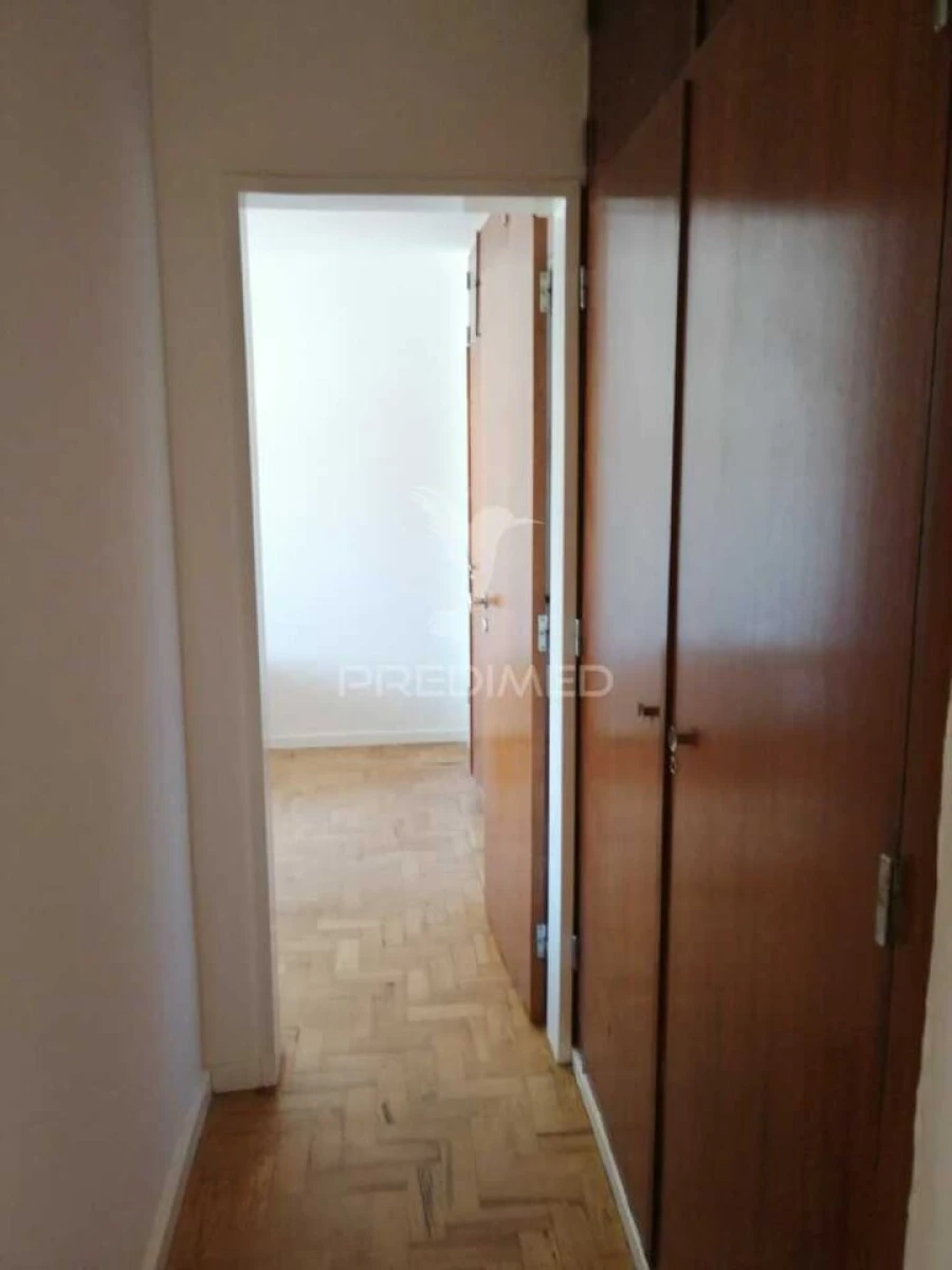Apartamento T2 para Venda em Santa Maria do Castelo e Santiago e Santa Susana Foto 15