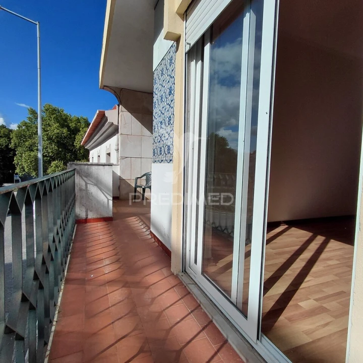 Apartamento T4 para Venda em Sé e São Lourenço Foto 3