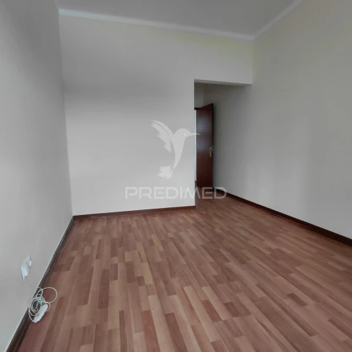Apartamento T4 para Venda em Sé e São Lourenço Foto 21