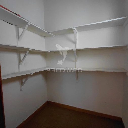 Apartamento T4 para Venda em Sé e São Lourenço Foto 11