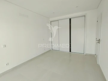 Moradia T4 para Venda em Algoz e Tunes