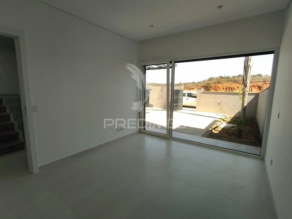 Moradia T4 para Venda em Algoz e Tunes Foto 5