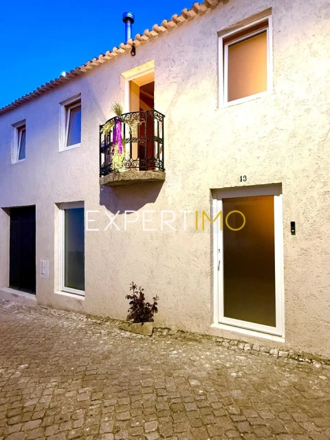 Moradia T2 para Venda em Vila Nova de Foz Côa