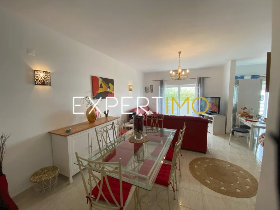 Apartamento T2 para Venda em Quarteira Foto 2