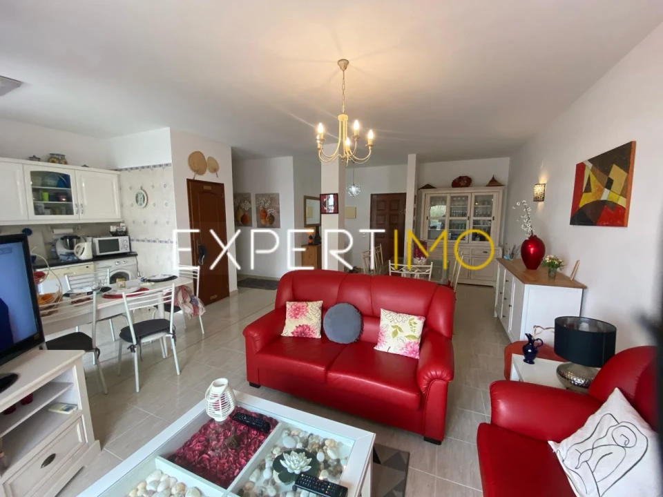 Apartamento T2 para Venda em Quarteira Foto 4