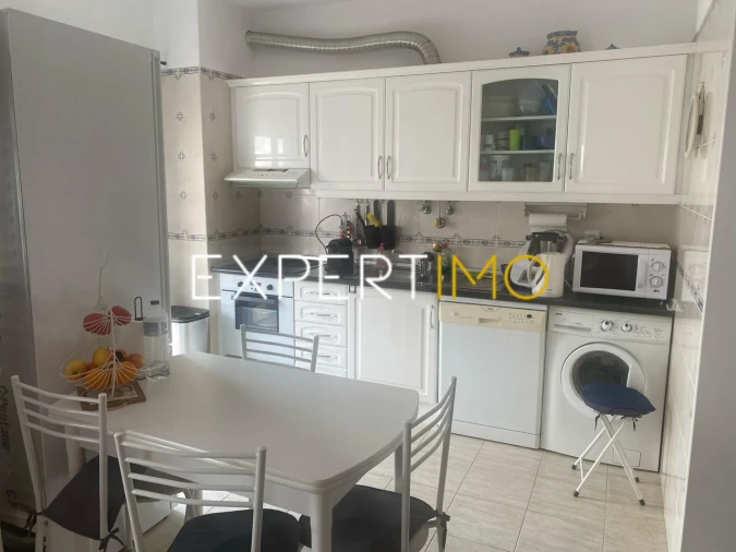 Apartamento T2 para Venda em Quarteira Foto 5