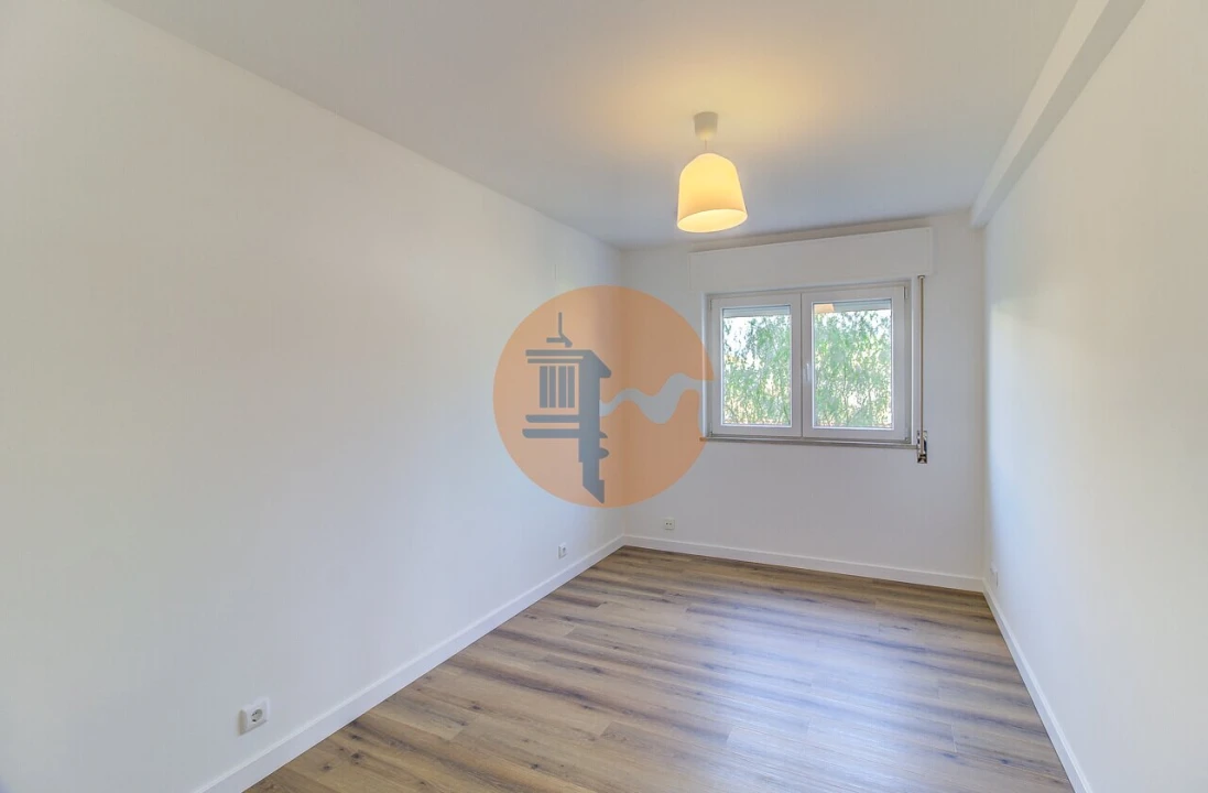 Apartamento T3 para Venda em Tavira (Santa Maria e Santiago) Foto 11
