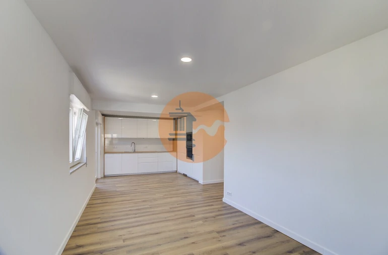 Apartamento T3 para Venda em Tavira (Santa Maria e Santiago) Foto 9