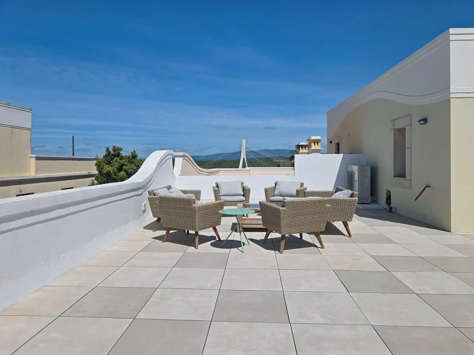 Apartamento T2 para Venda em Estômbar e Parchal Foto 42