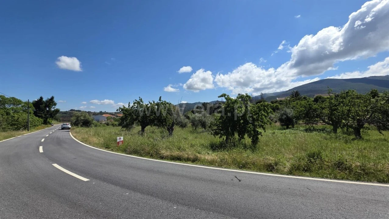 Terreno para Venda em Souto da Casa Foto 1