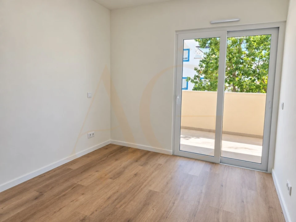 Apartamento T2 para Venda em Conceição e Cabanas de Tavira Foto 10