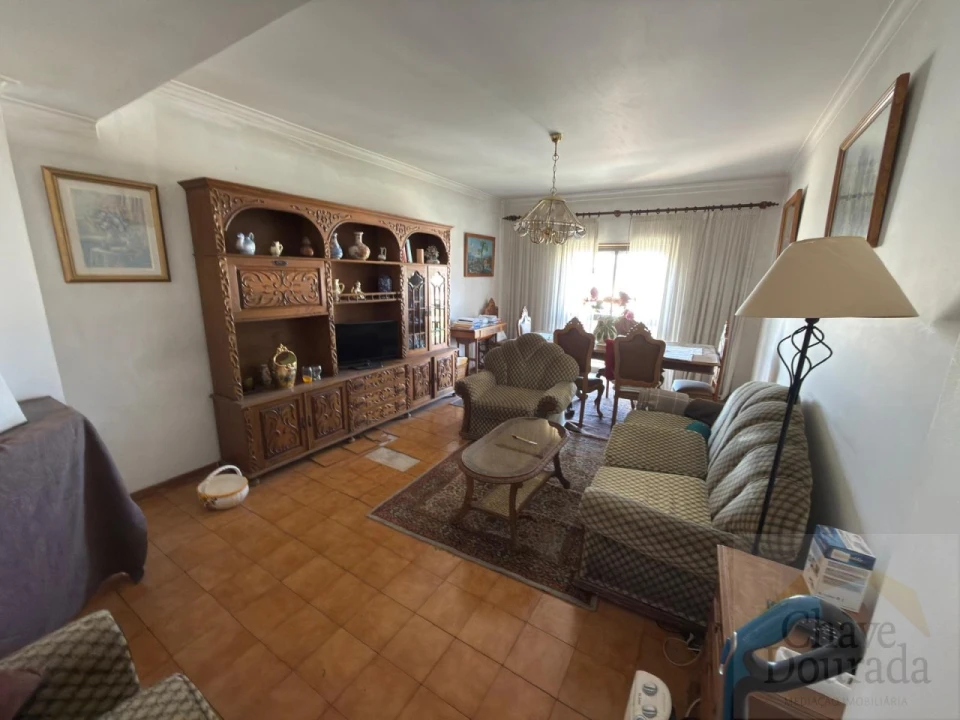 Apartamento T3 para Venda em Santo Antonio dos Olivais Foto 1