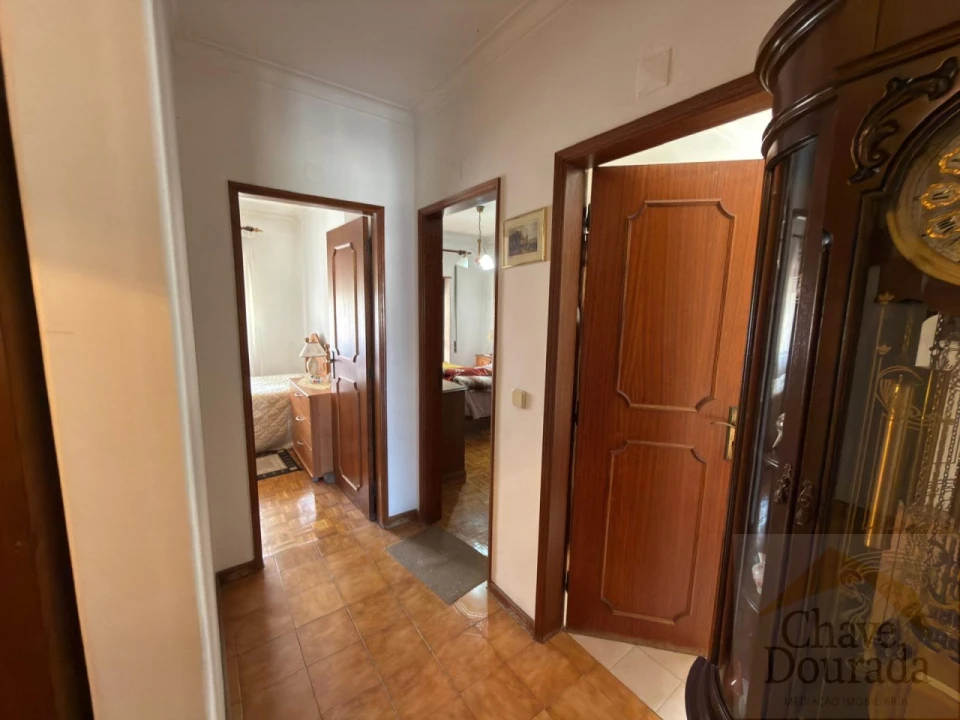 Apartamento T3 para Venda em Santo Antonio dos Olivais Foto 8
