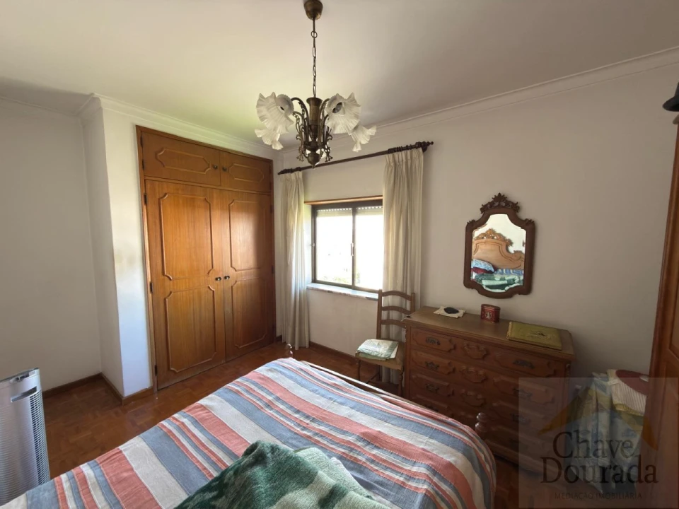 Apartamento T3 para Venda em Santo Antonio dos Olivais Foto 10