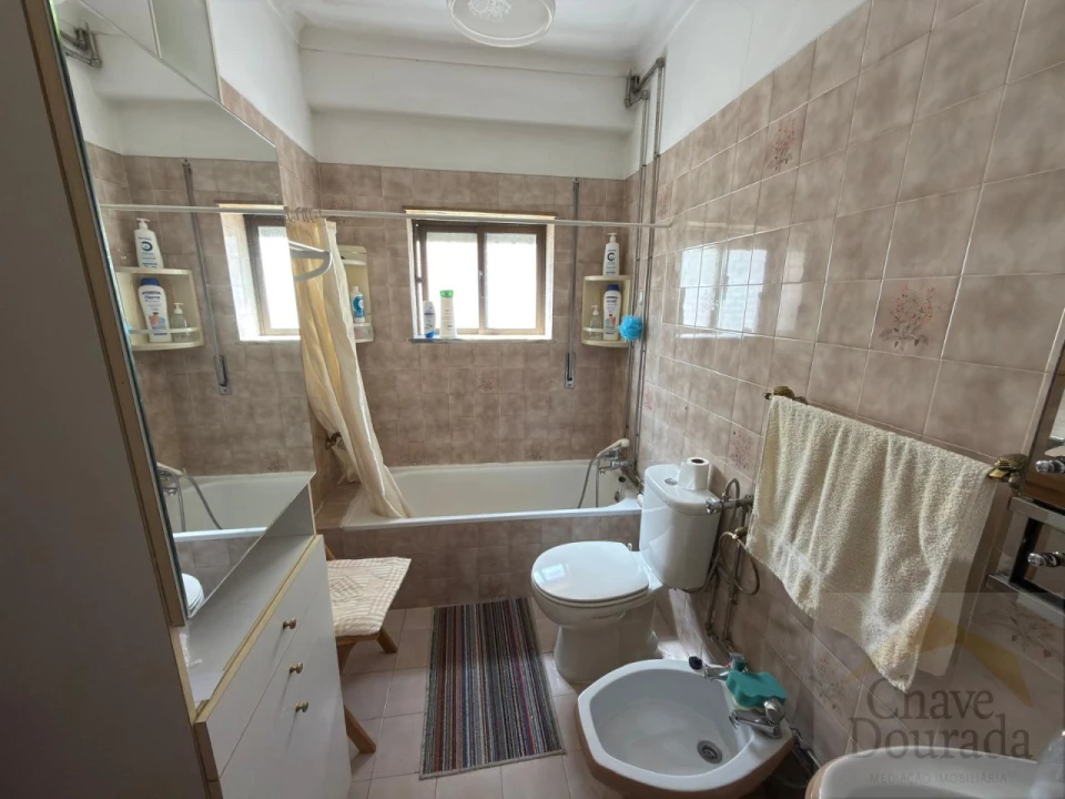 Apartamento T3 para Venda em Santo Antonio dos Olivais Foto 15
