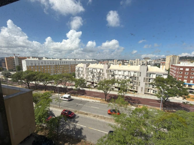 Apartamento T3 para Venda em Santo Antonio dos Olivais Foto 3