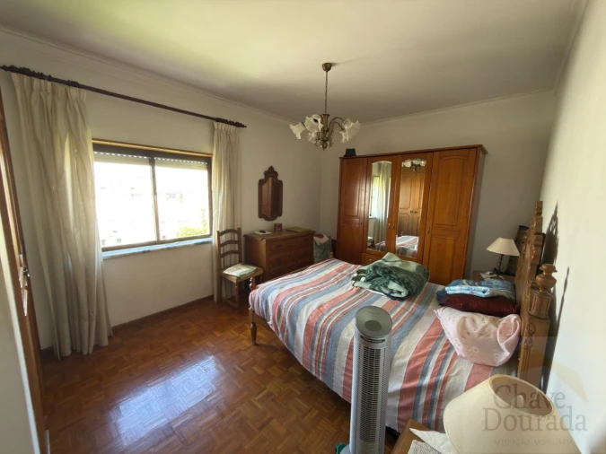 Apartamento T3 para Venda em Santo Antonio dos Olivais Foto 9