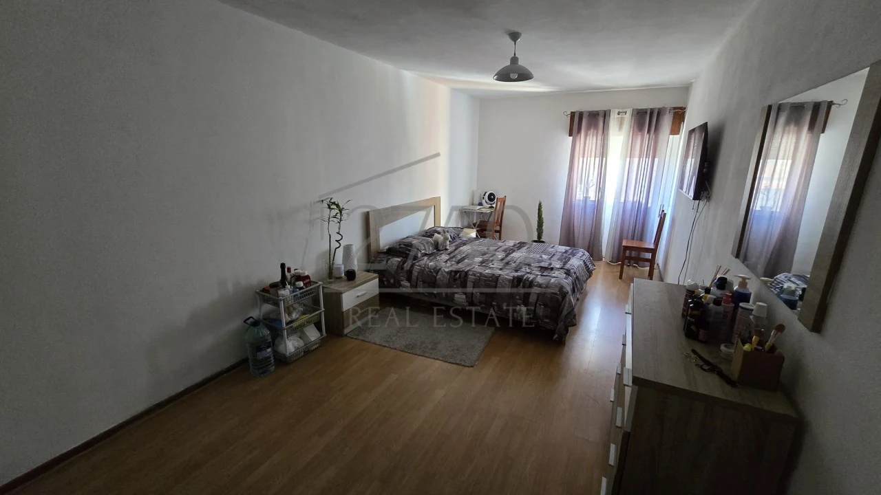 Apartamento T2 para Venda em Algueirão-Mem Martins Foto 9