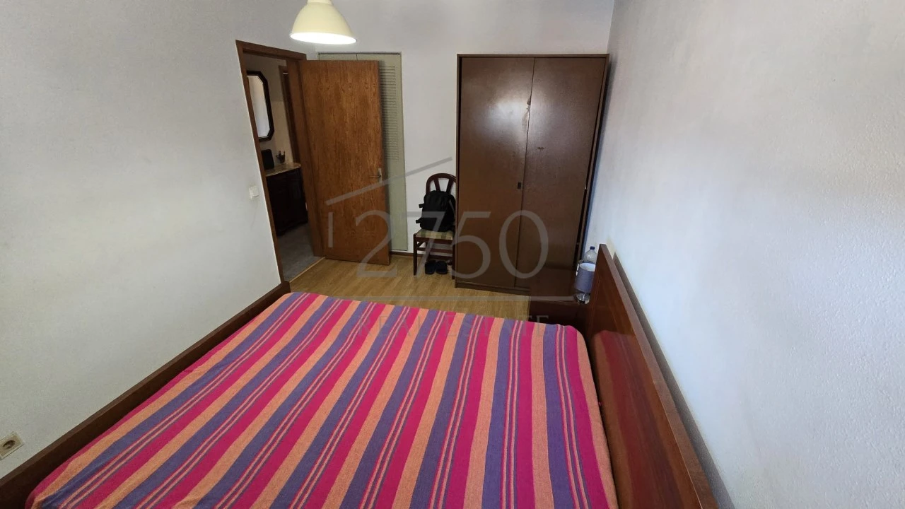 Apartamento T2 para Venda em Algueirão-Mem Martins Foto 12