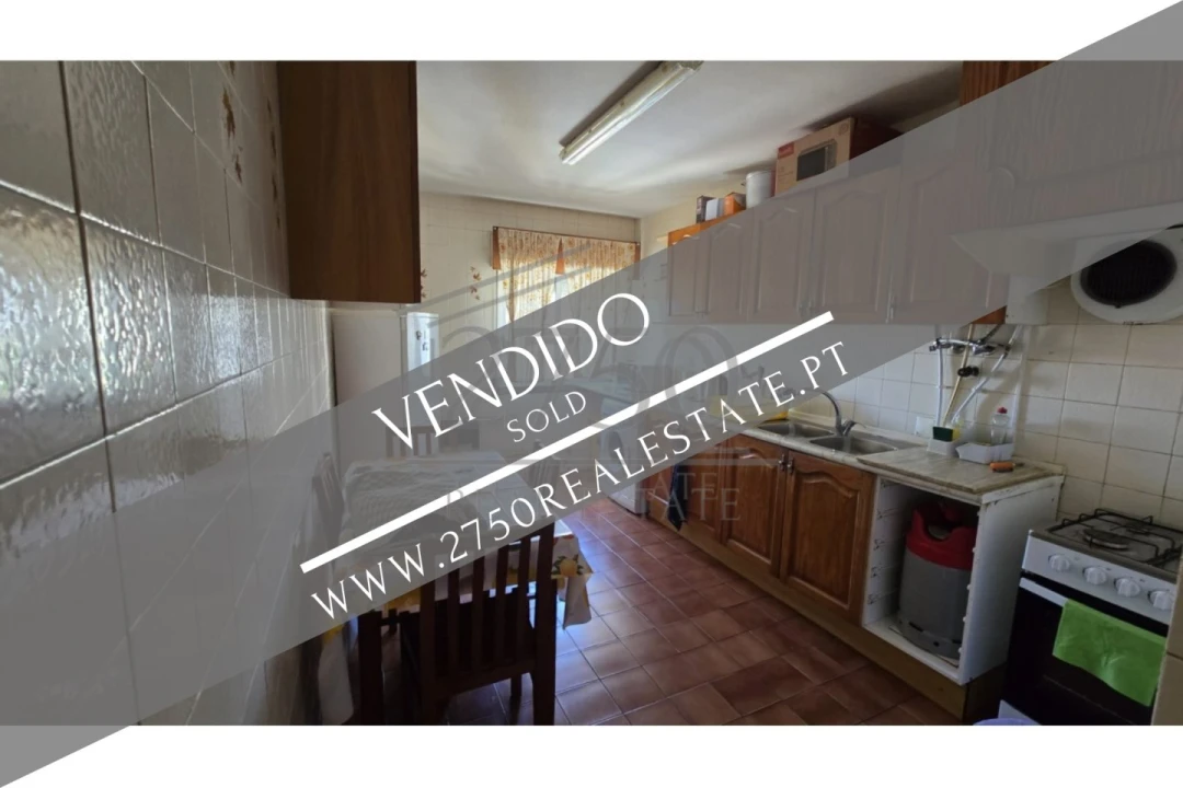 Apartamento T2 para Venda em Algueirão-Mem Martins Foto 1
