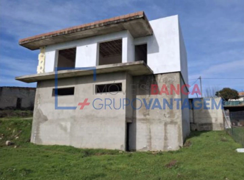 Moradia T3 para Venda em Algoso, Campo de Víboras e Uva Foto 4
