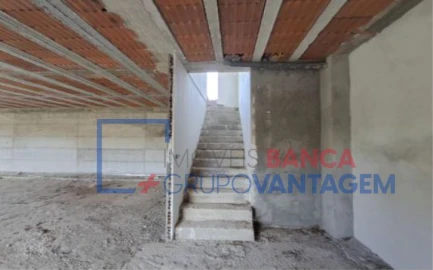 Moradia T3 para Venda em Algoso, Campo de Víboras e Uva