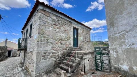 Moradia T3 para Venda em Freixo de Numão
