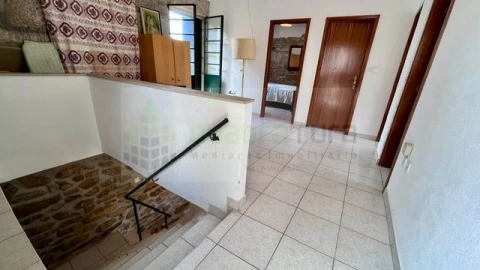 Moradia T3 para Venda em Freixo de Numão