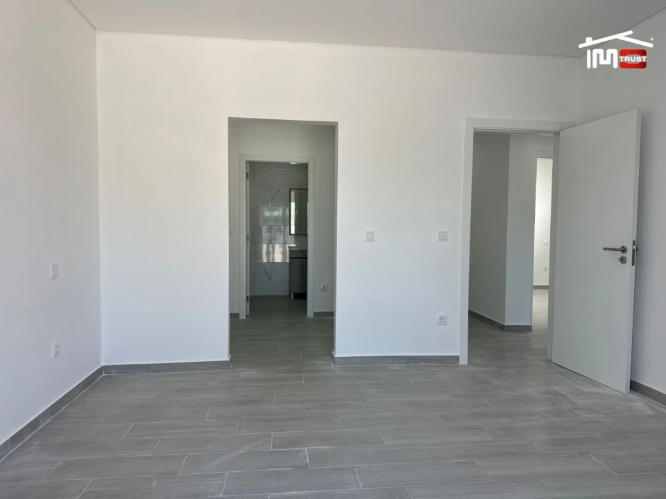 Moradia T5 para Venda em Atalaia e Alto Estanqueiro-Jardia Foto 19