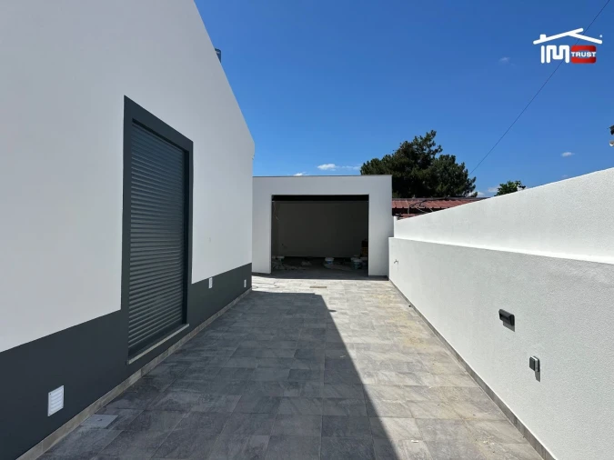 Moradia T5 para Venda em Atalaia e Alto Estanqueiro-Jardia Foto 13