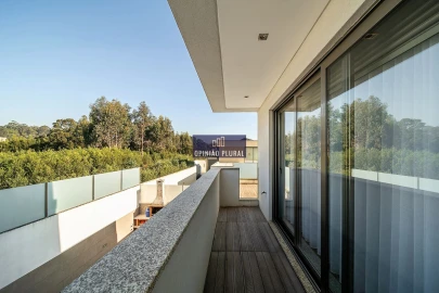 Moradia T4 para Venda em Arcozelo