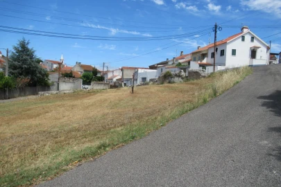 Terreno para Venda em Brogueira, Parceiros de Igreja e Alcorochel