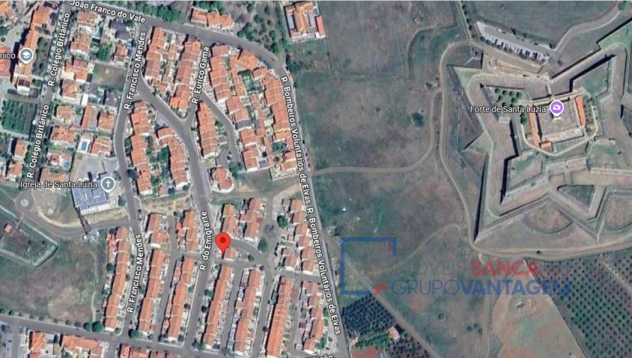 Moradia T3 para Venda em Assunção, Ajuda, Salvador e Santo Ildefonso Foto 8