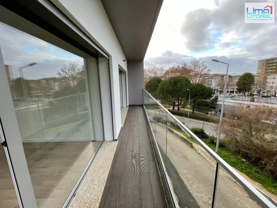 Apartamento T3 para Arrendamento em Leiria, Pousos, Barreira e Cortes Foto 1
