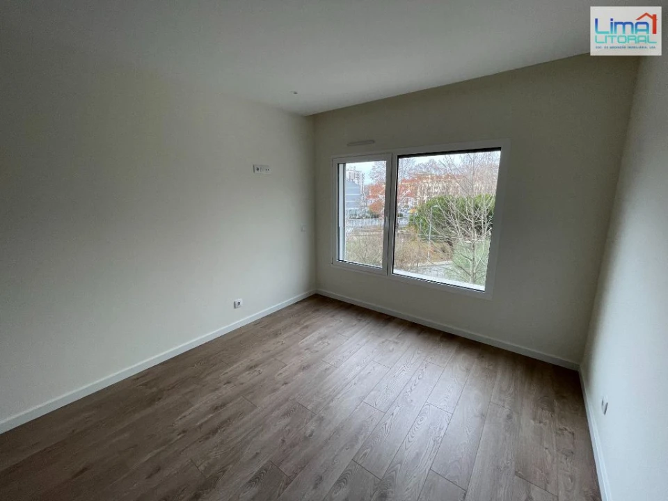Apartamento T3 para Arrendamento em Leiria, Pousos, Barreira e Cortes Foto 15
