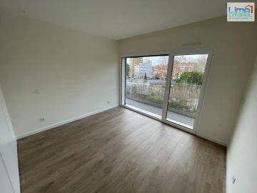 Apartamento T3 para Arrendamento em Leiria, Pousos, Barreira e Cortes